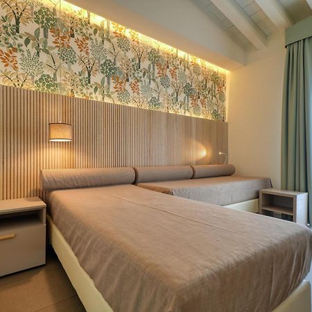 Hotel Palazzo Del Garda & Spa Desenzano del Garda Exterior photo